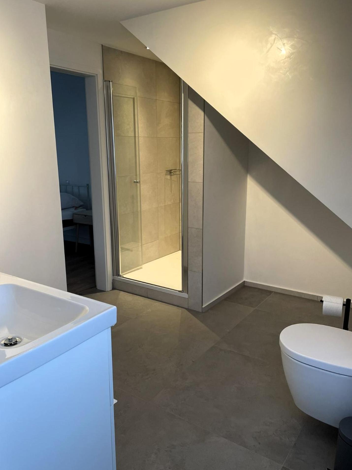 Apartment Mit Grosser Dachterrasse